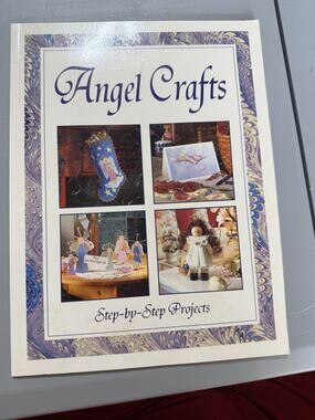 Angel Crafts Step-by-Step Projects Publications International 2004 Spiral